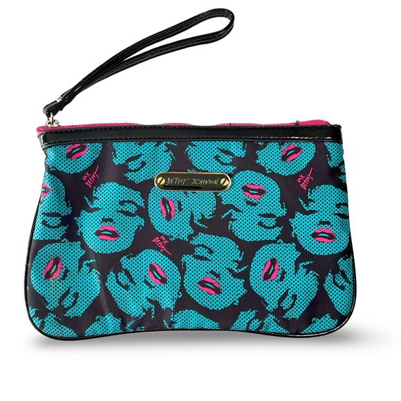 Betsey Johnson Marilyn Monroe "Pop Lips" by Andy Warhol Wristlet Cosmetic Bag - Picture 1 of 9